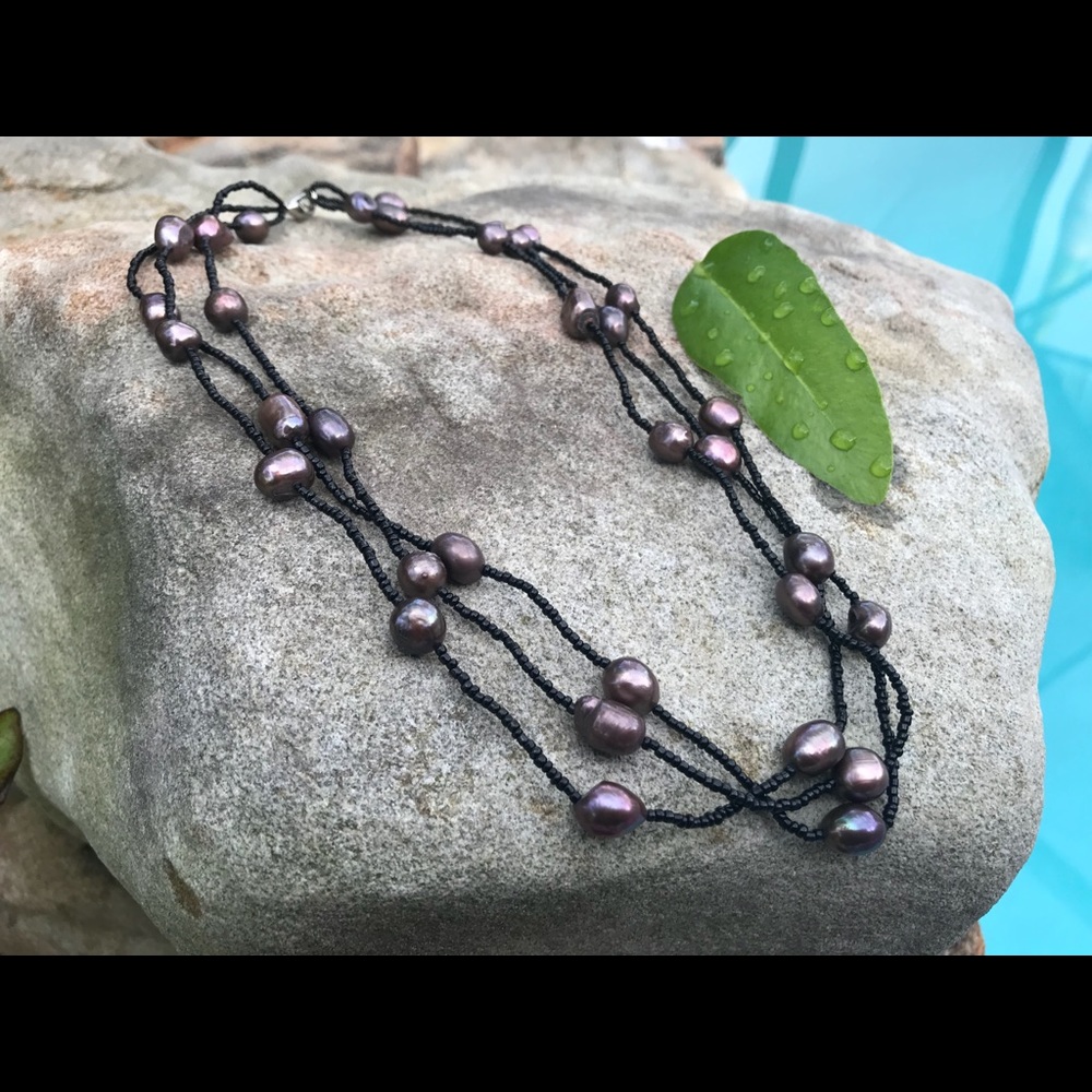 Baroque 30 piece beads black brown necklace